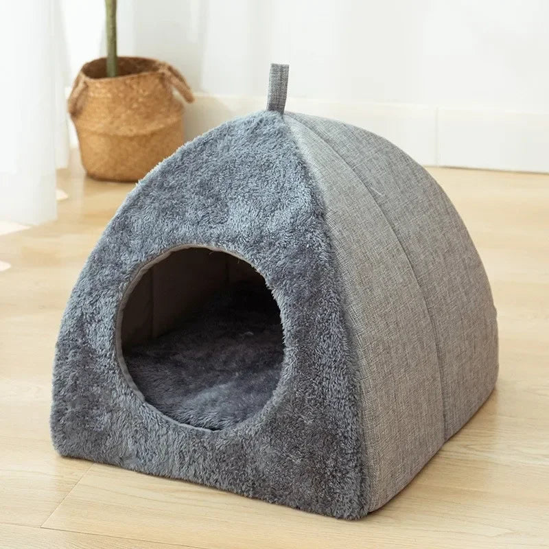 Closed Triangular Nest for Cat