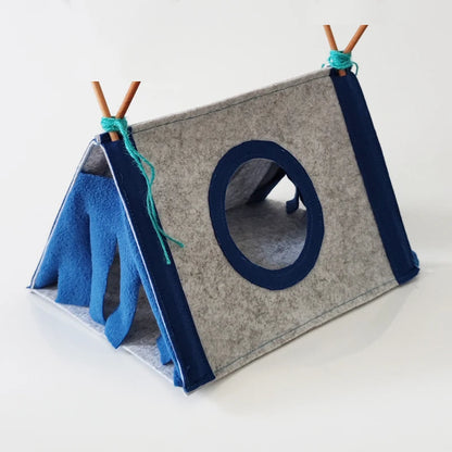 Felt tent for rabbit 