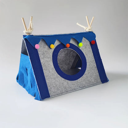 Felt tent for rabbit 
