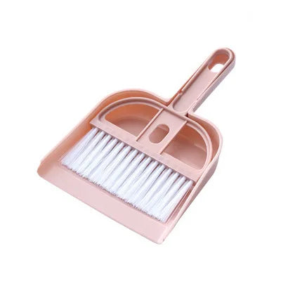Set of small brushes for cat 