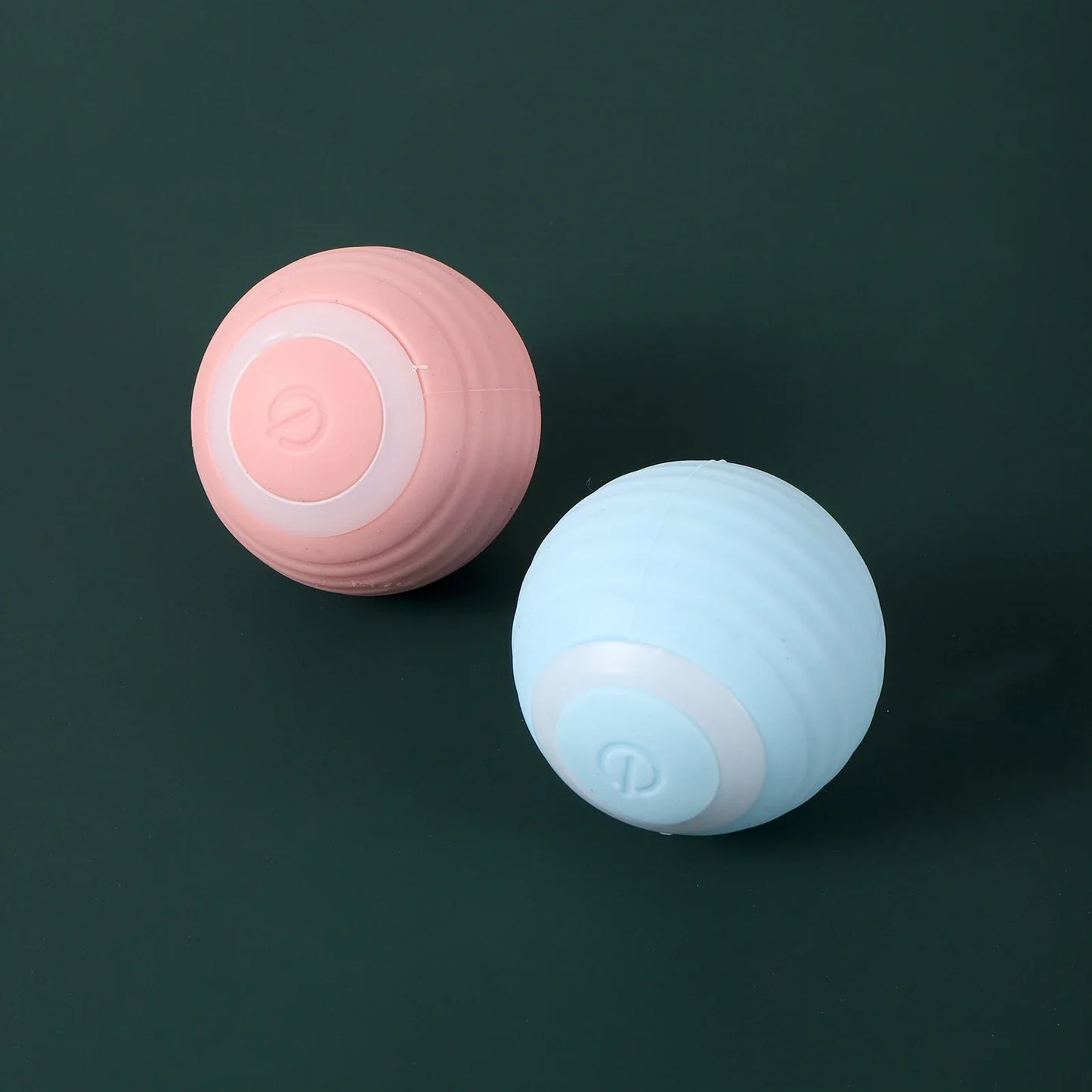 Electric ball with automatic movement for cats 