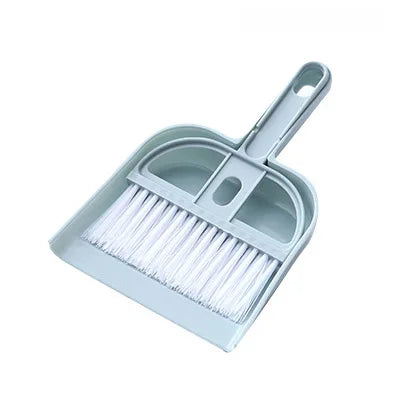 Set of small brushes for cat 